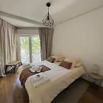 Mhouse Lease Walk To And Center Апартаменты